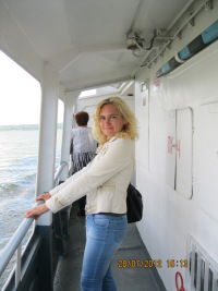 Лена Глухова