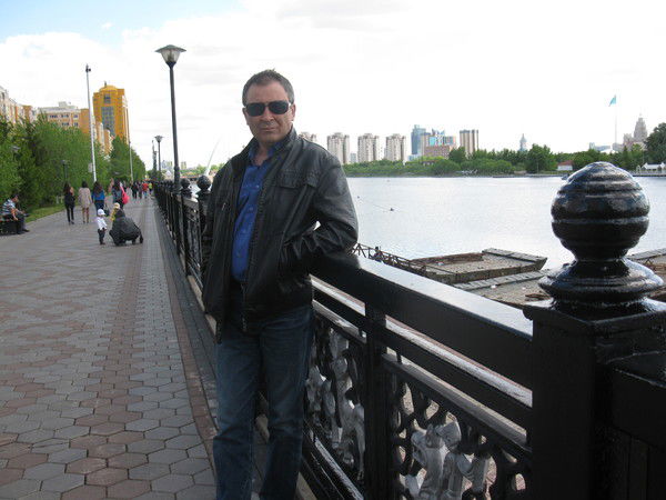 Булат Копаров