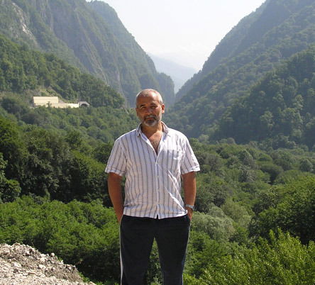 Владимир Левадный