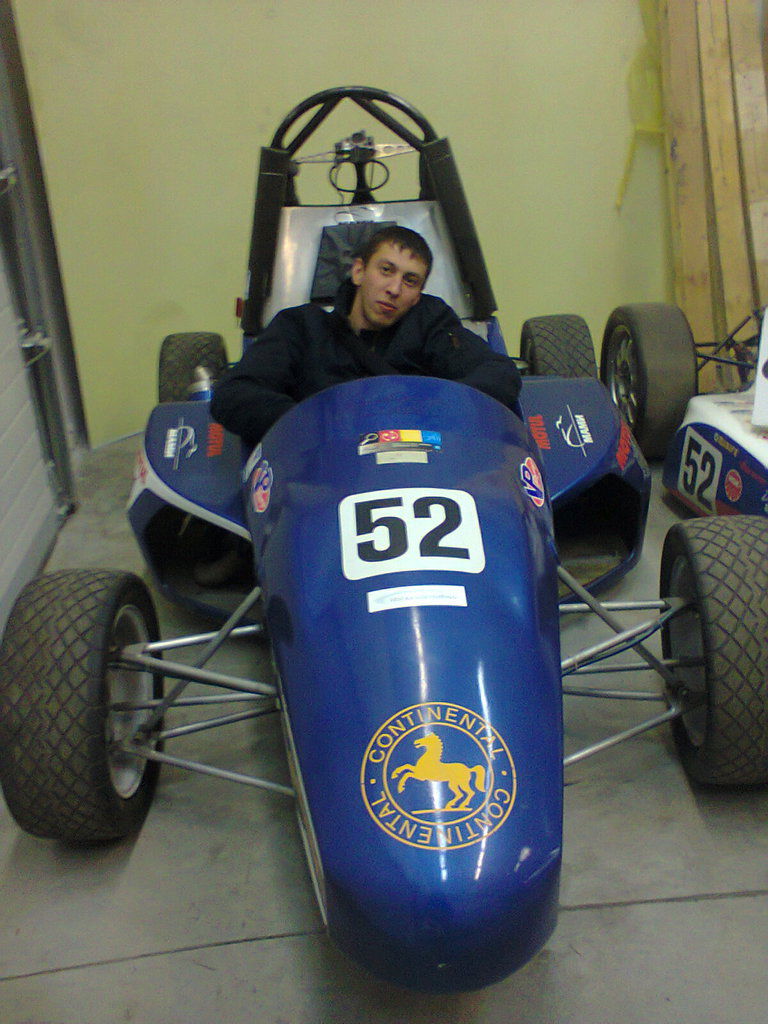 Денис Сотников