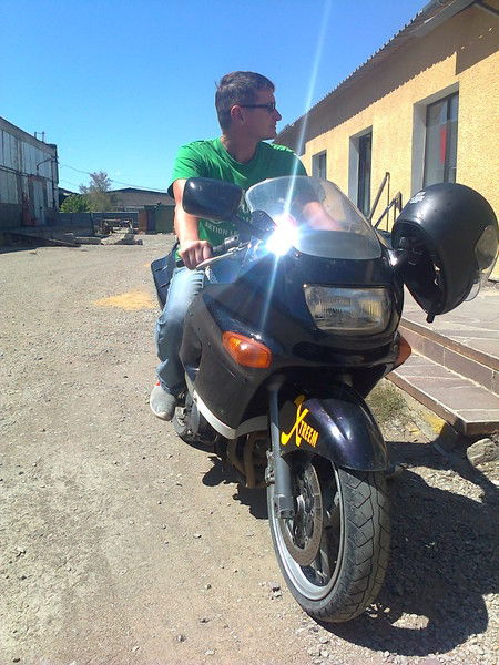 Юрий Сахаров