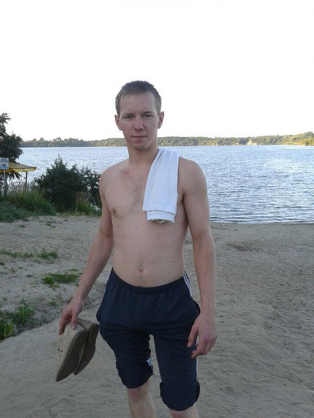 Александр Лавров