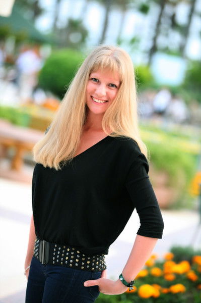 Элина Сафронова