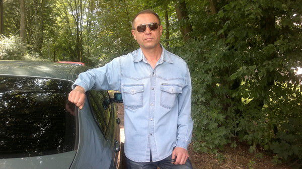 Олег Сахаров