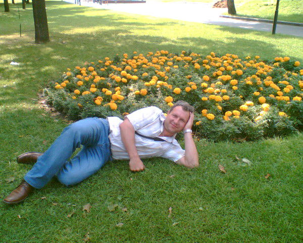 Виктор Новиков