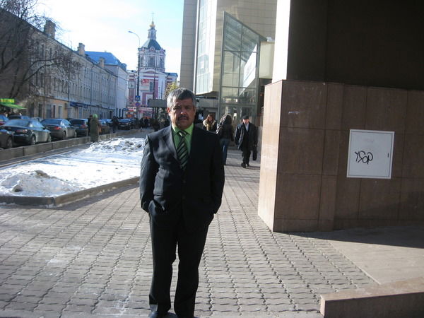 Азам Бобоев