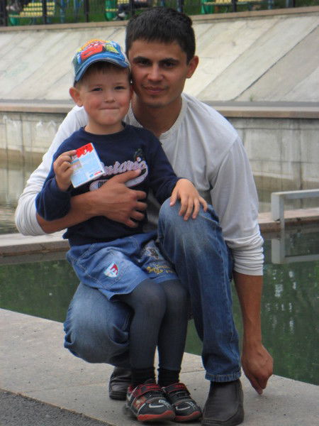 Роман Костенко