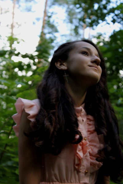 Эля Цуцкова