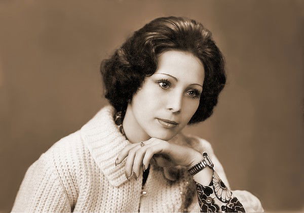 Виктория Холод