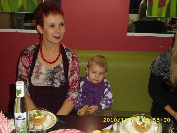 Людмила Матвеева ( Стерляжникова)