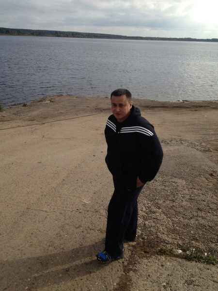 Руслан Сафаров