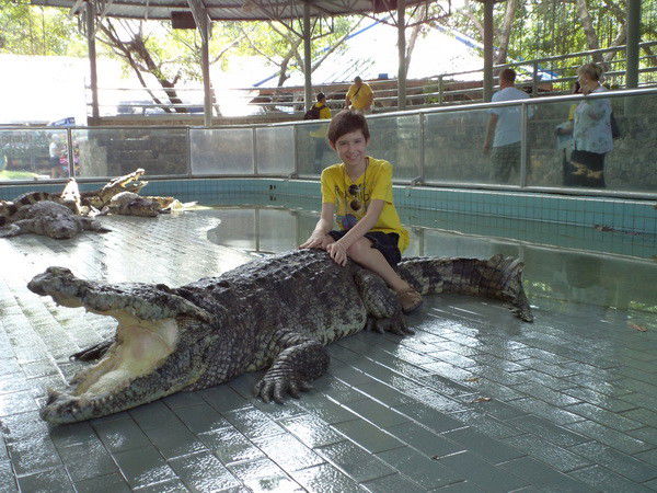 Данилa Бондарев