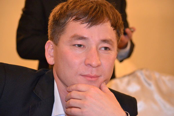 Дихан Бахитов