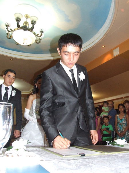 Азат Садиров