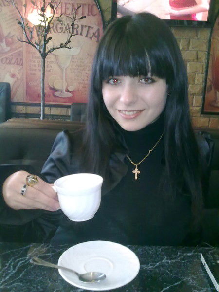 Олічка Лозова