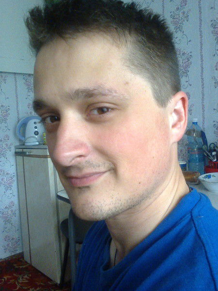 Владимир Попов