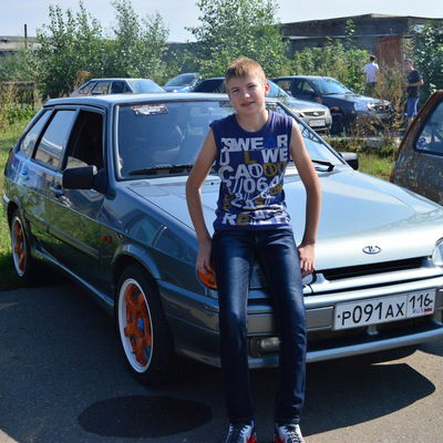 Адель Крапивин