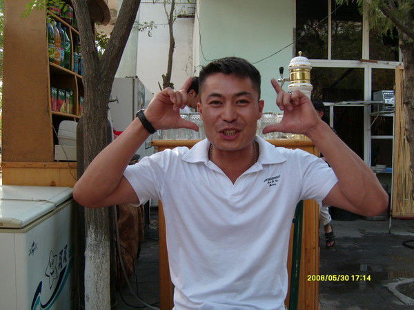 Владимир Хан