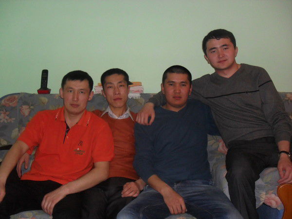 Есет Бисенбин