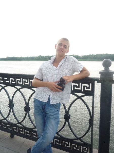 Александр Крютченко