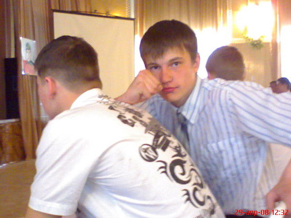 Владислав Мельников