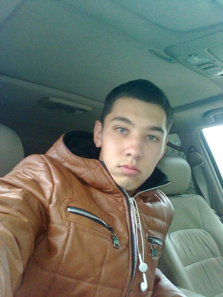 Данияр Добышев