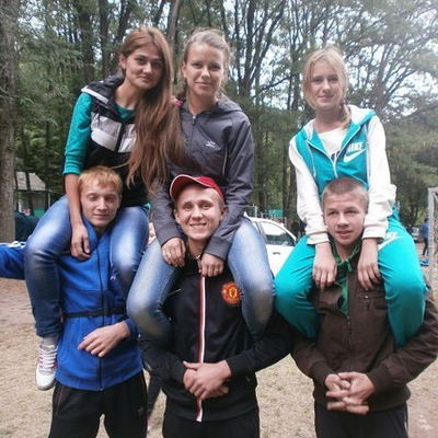 Рома Голощапов