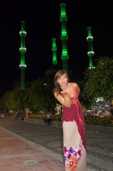 Юля Тарасян