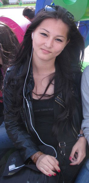 =*everybody Loves Me=)))