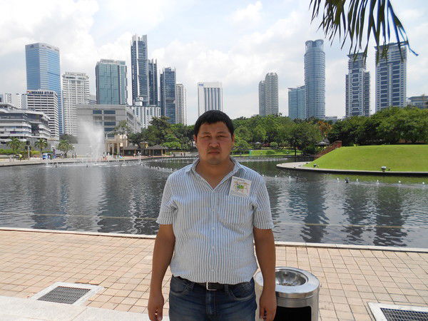 Ахрор Якубов