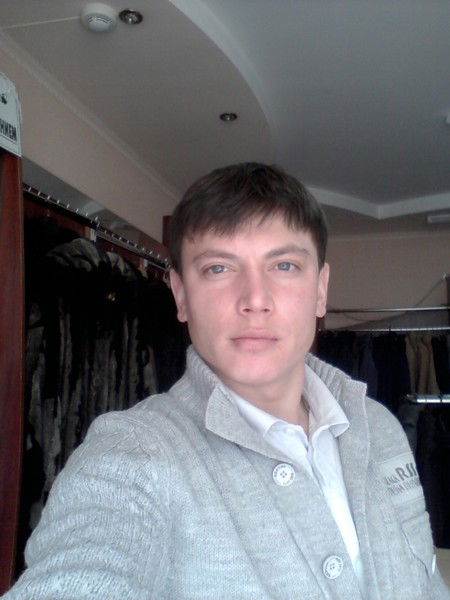 Анатолий Бут