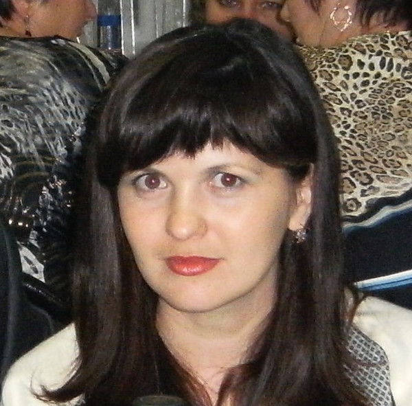 Елена Хвостикова