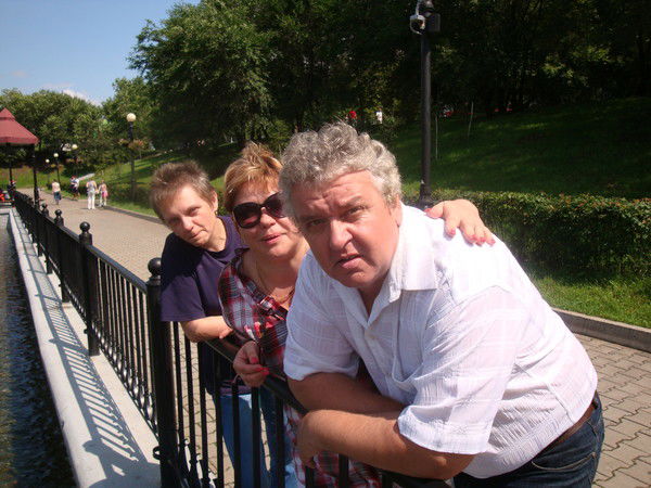 Владимир Толстенок