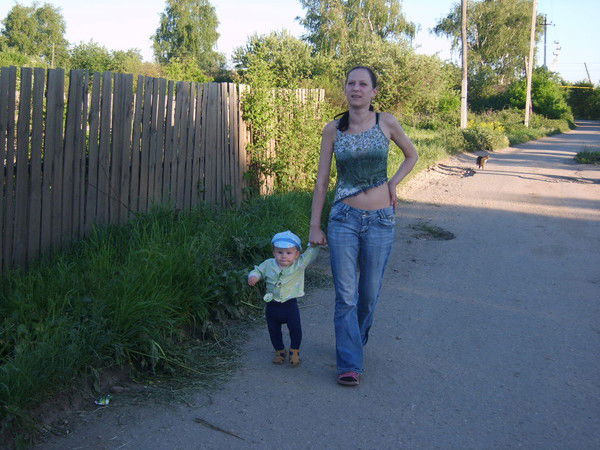 Аленка Сестренка