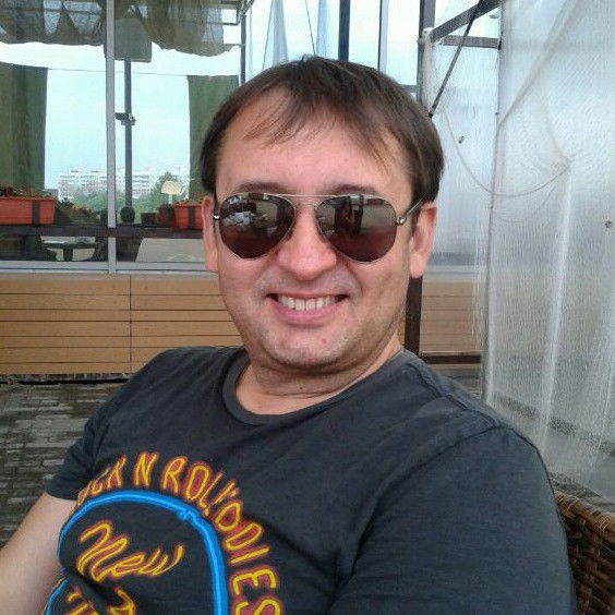 Сергей Максимов