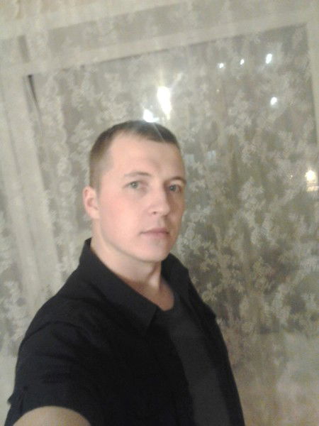 Евгений Петров