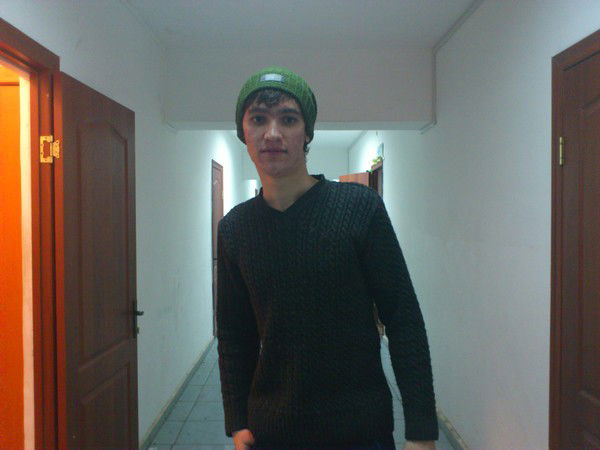 Улугбеk Шарипов