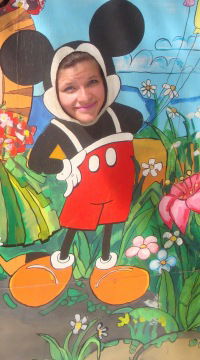 Оленька Сергеева