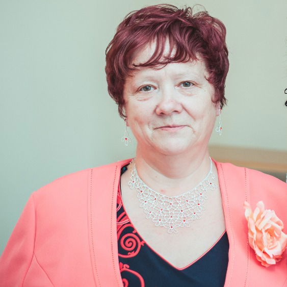 Лариса Кучина