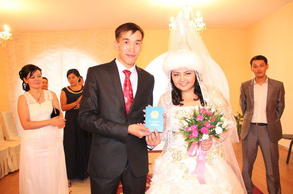 Ахан Асель Альменов