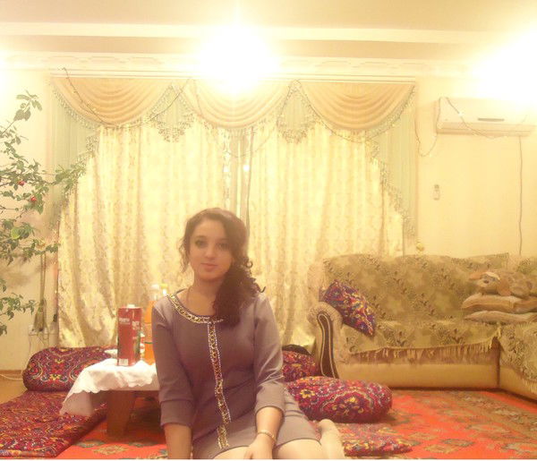 Эй Парнишка Я Не Твоя Малышка