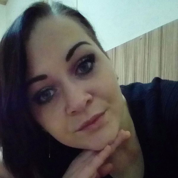 Виктория Ханьян