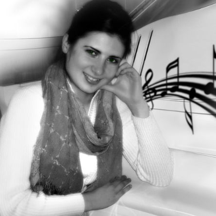 Илона Крекер