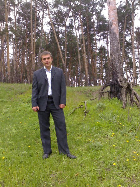 Роман Попов