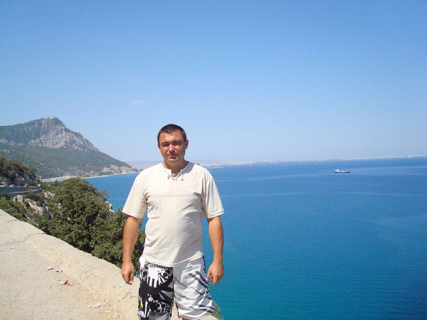 Анатолий Баженов