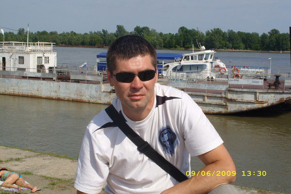 Макс Иванов