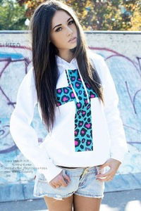 Настя Я-Тут