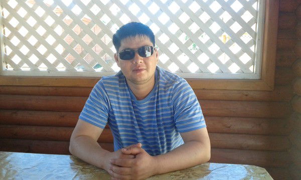 Женис Бектасов