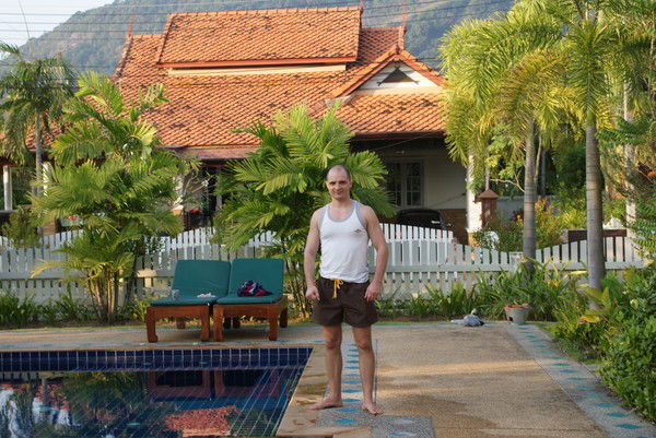 Александр Леоненков