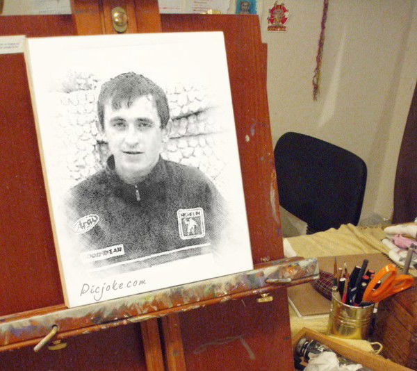 Александр Олейник